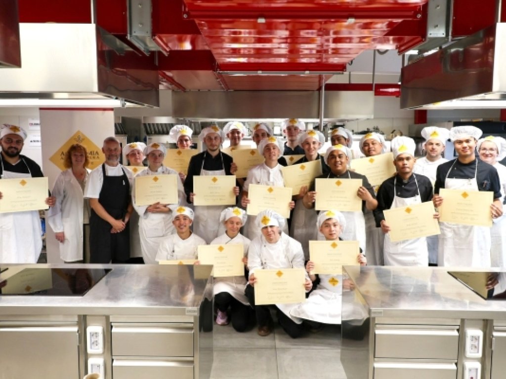 Gli studenti tedeschi del BKLM Ahaus in Alba Accademia Alberghiera per un viaggio nell’eccellenza enogastronomica piemontese
